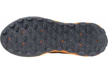 MIZUNO WAVE IBUKI 4 / Black/White/Carrot Curl /