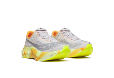 dámská obuv saucony S10939-30 ENDORPHIN PRO 4 fog/peel